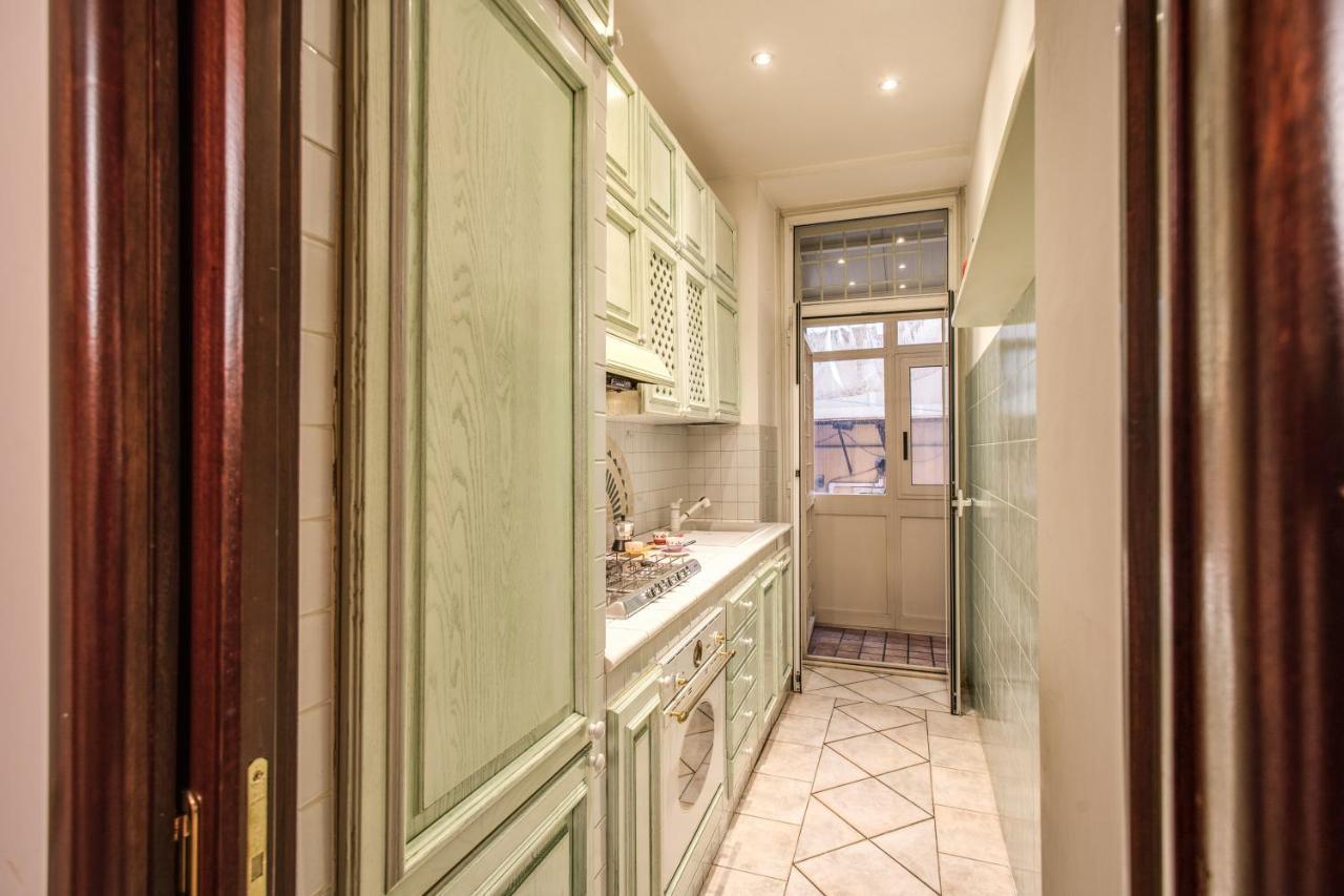 Apartmán Fresh House Cavour Řím Exteriér fotografie