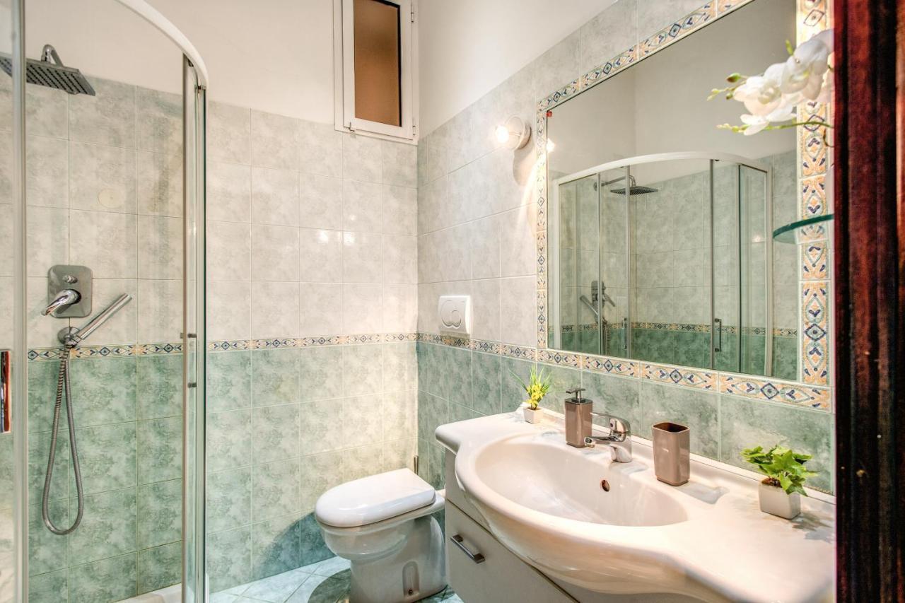 Apartmán Fresh House Cavour Řím Exteriér fotografie