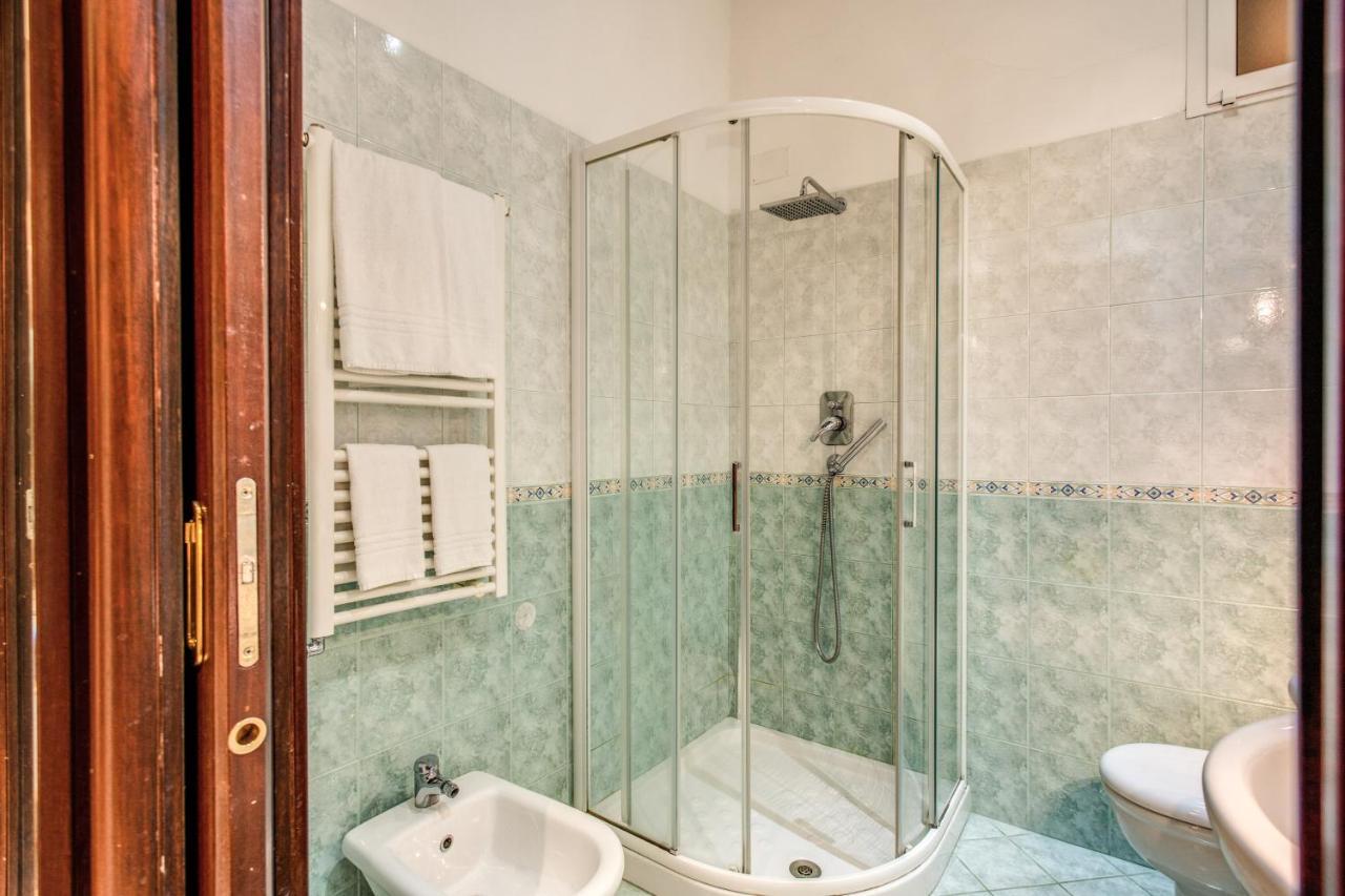 Apartmán Fresh House Cavour Řím Exteriér fotografie